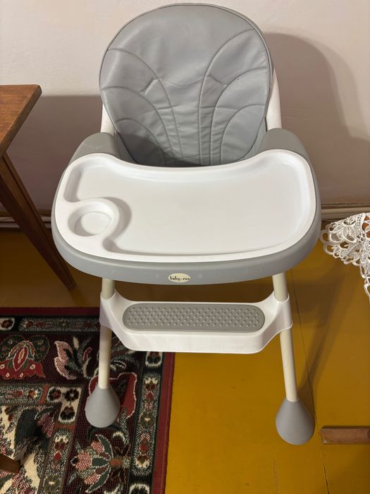 Sprzedam krzesełko do karmienia dla dziecka