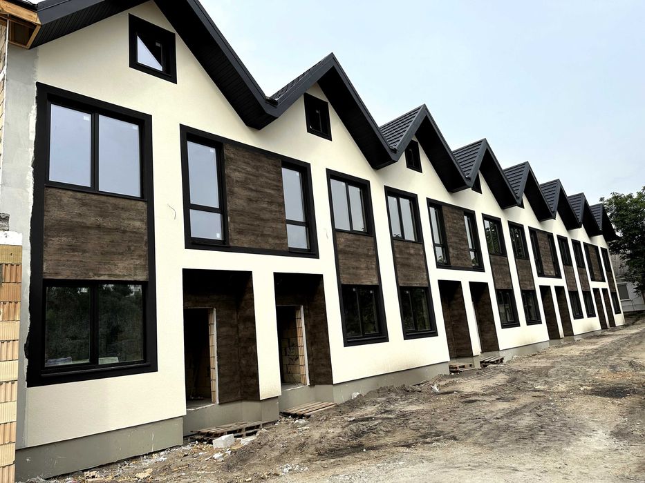 Таунхаус м. Буча , 3х поверховий , Бучанський Парк ,без % та комісіЇ,