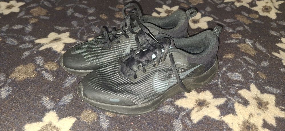 Sapatos Nike Originais Pretos

Como novo 38 Nike Preto