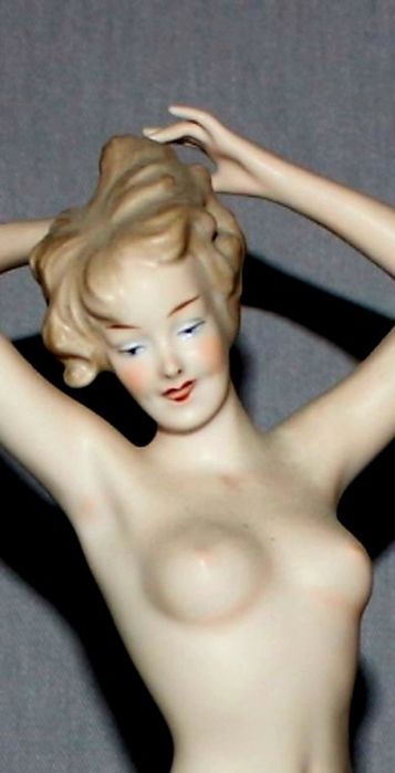 Статуэтка "Обнажённая девушка" Wallendorf Германия