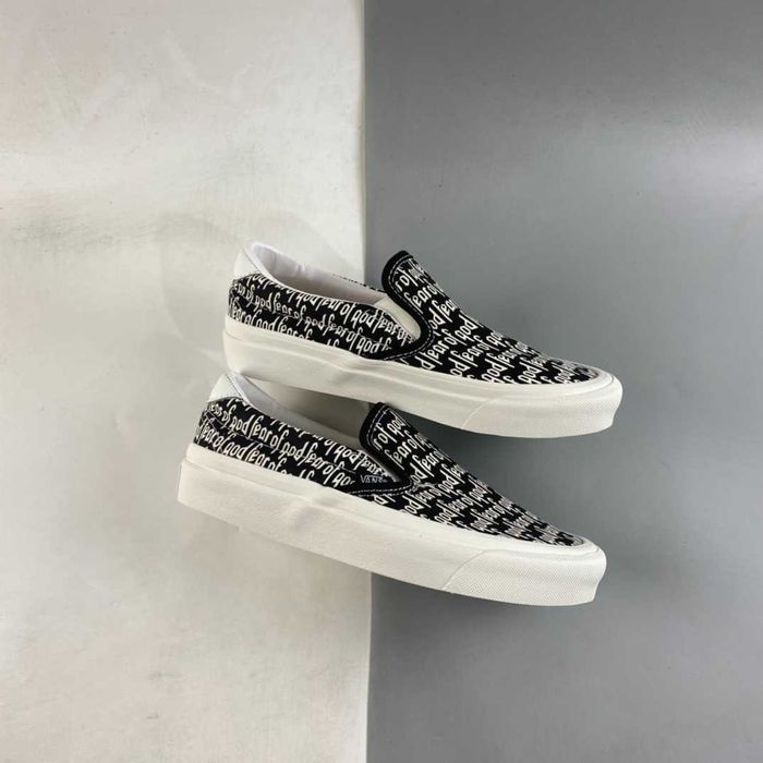 Fear Of God x Vans Slip-On Reissue VN0A3MQ6PZK
