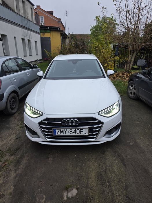 Sprzedam audi a4b9 2020rok kombi
