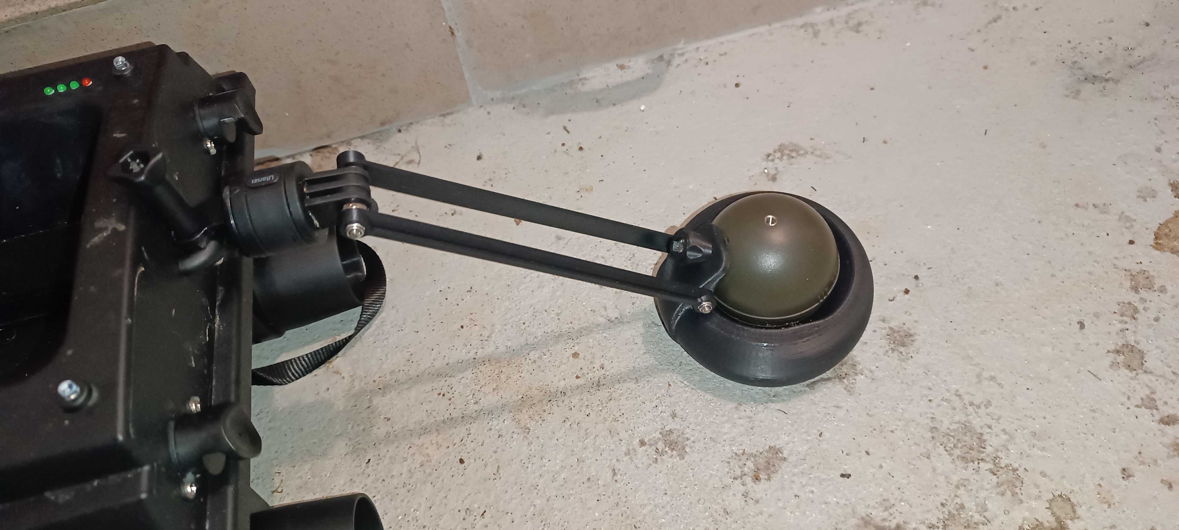 Łódka zanętowa wędkarska Flytec v030 deeper chirp +3