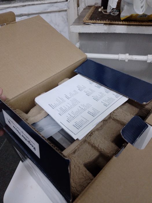 Кавоварка ріжкова Delonghi EC260BK