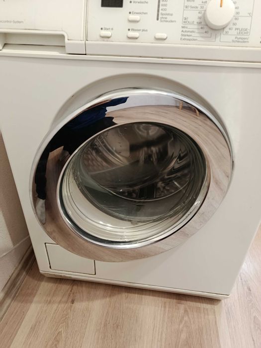 Стиральная машина Miele