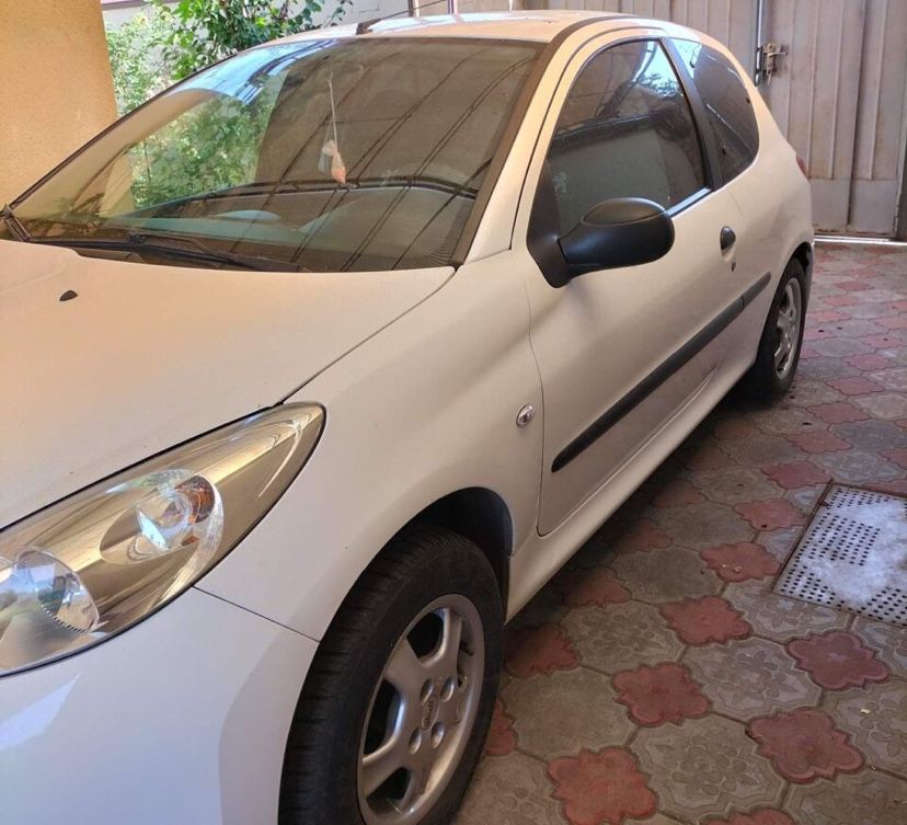 Продам Peugeot 206