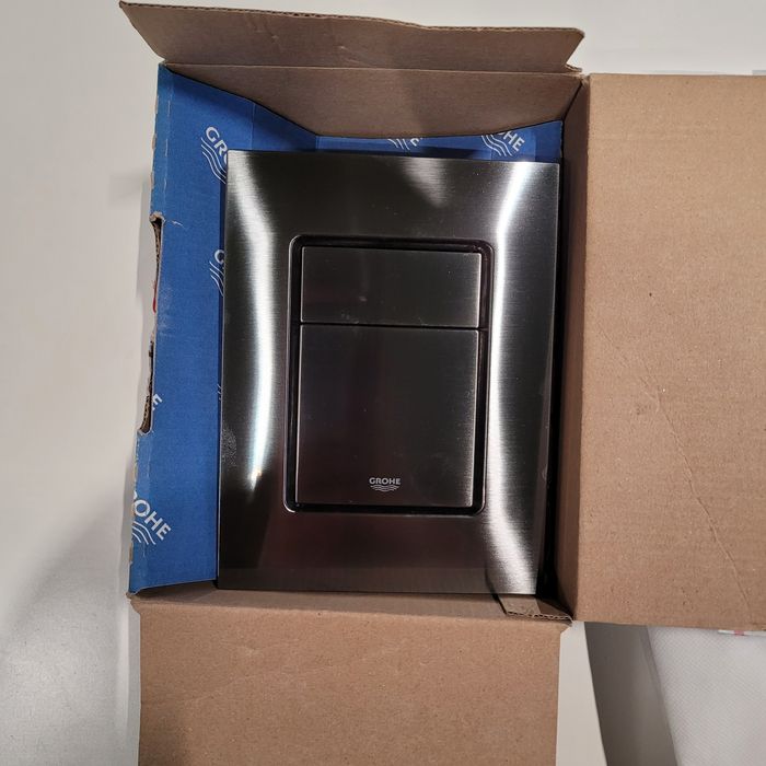 Przycisk Grohe Skate Cosmopolitan S przycisk spłukujący 37535AL0 brush