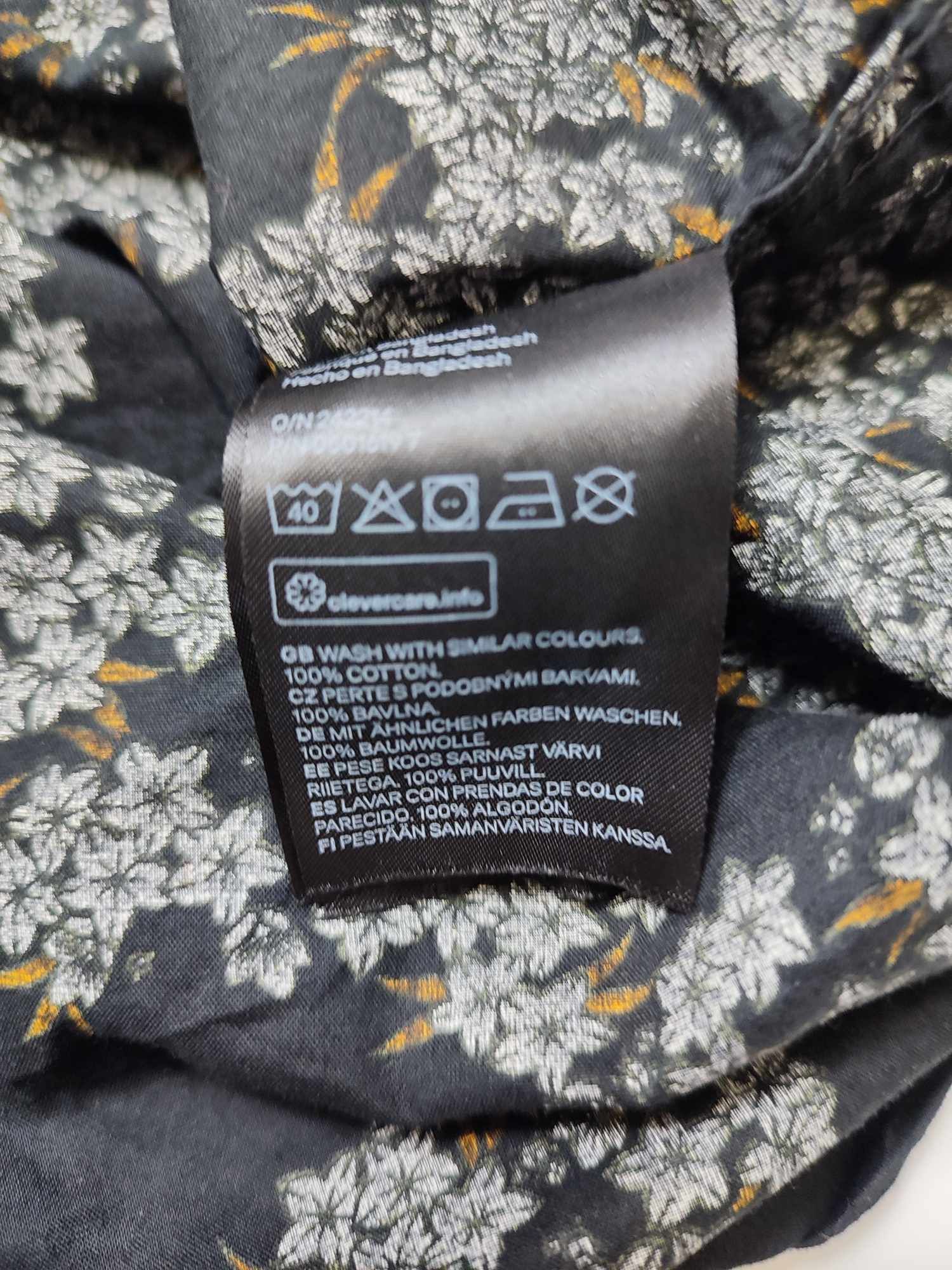 Elegancka koszula męska na długi rękaw czarna w kwiaty kwiecista M