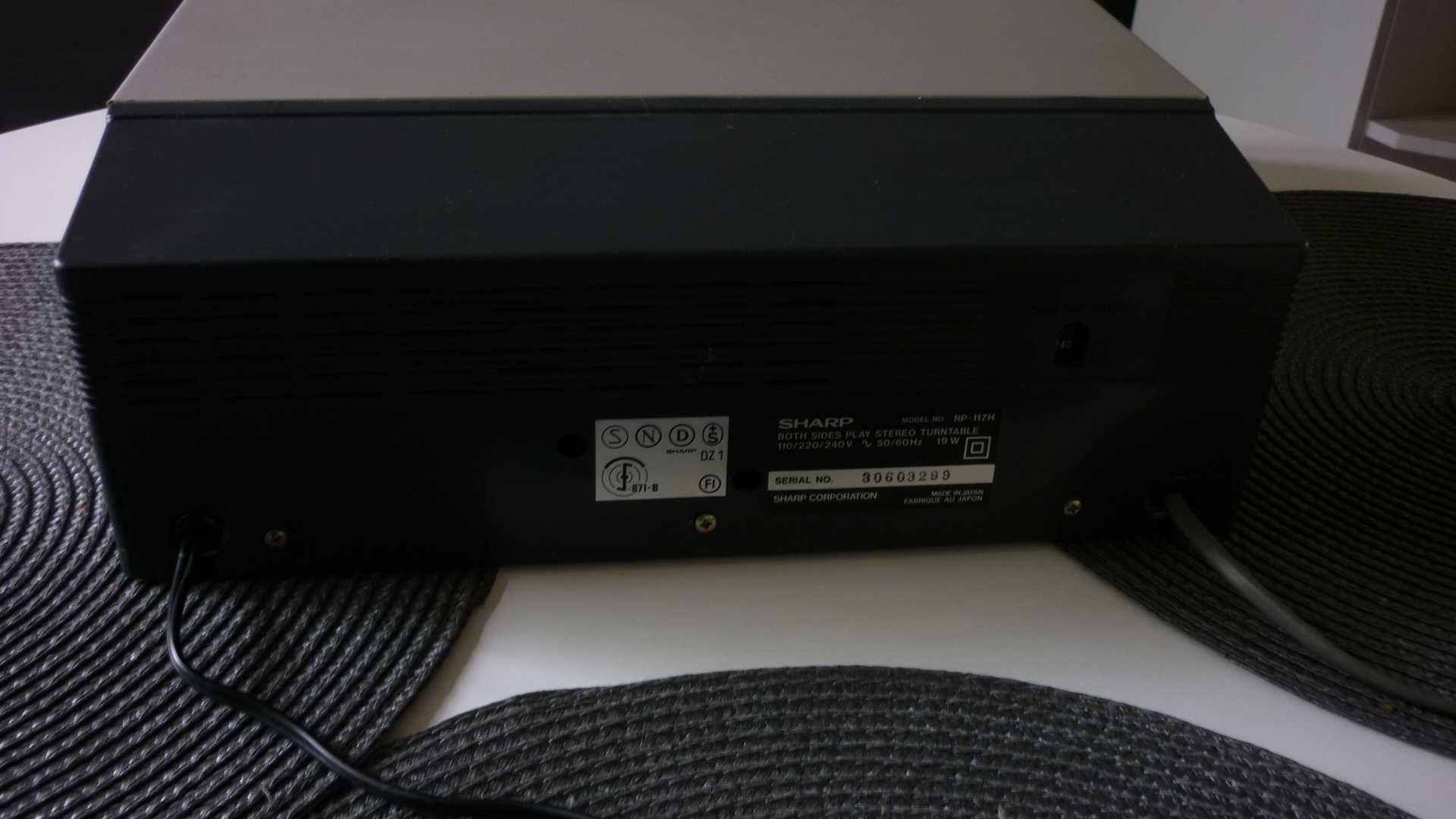 Gramofon Sharp RP -117