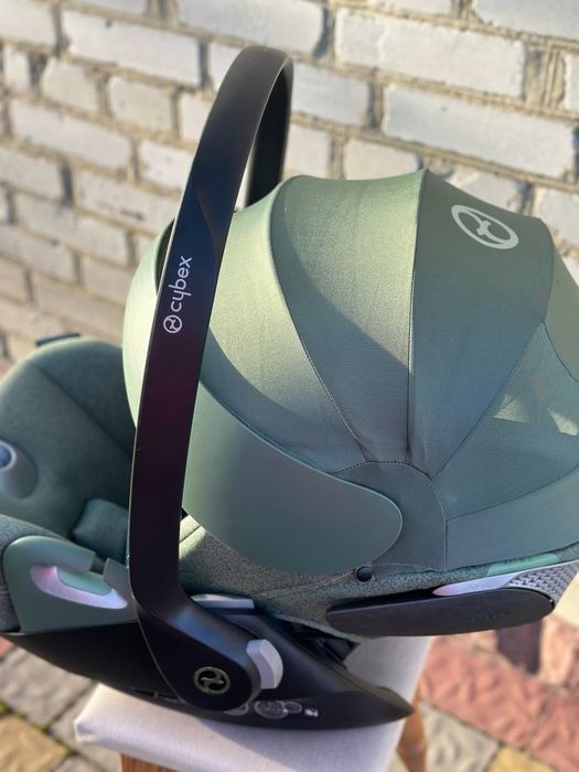 Автокрісло Cybex Cloud T i-Size Plus