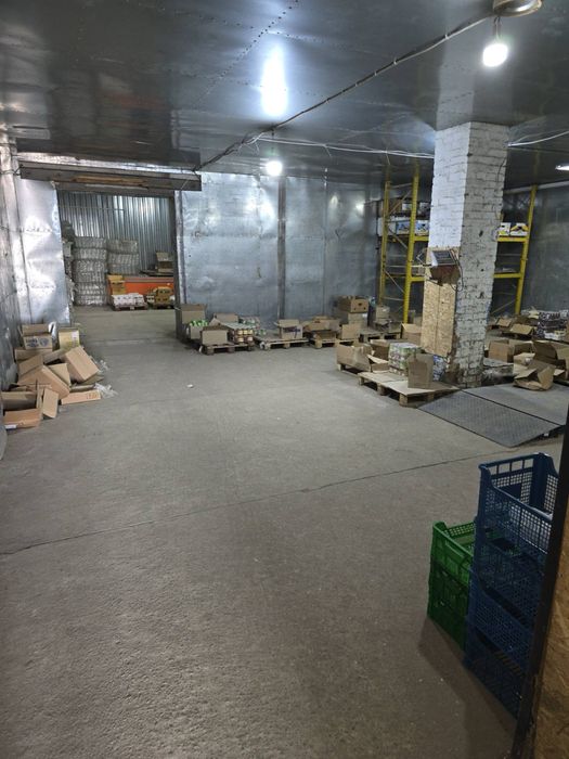 Аренда склады с рампой от 300-1000 квМ, офисное помещение 15-40 квМ.