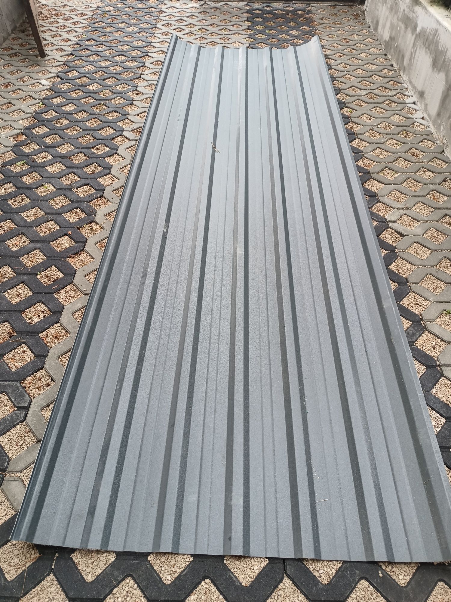 Arkusz blachy trapezowej RAL 7016