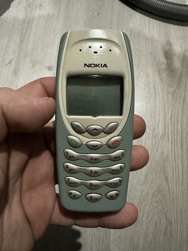 Nokia 3410 z bateria i ladowarką. Sprawna, bez simlocka