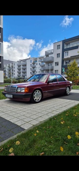 Mercedes-Benz W201 (190) Spotline / 2.3 benzyna / niski przebieg / zadbany / manual