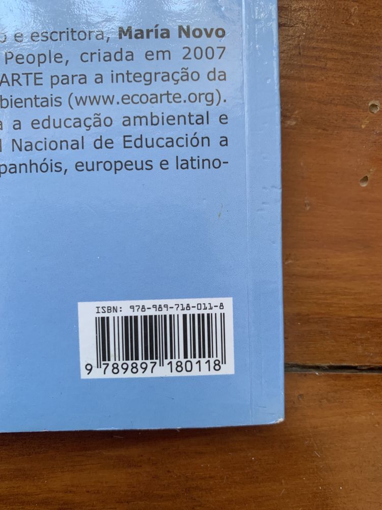 Livro “ Devagar, Devagar” de María Novo