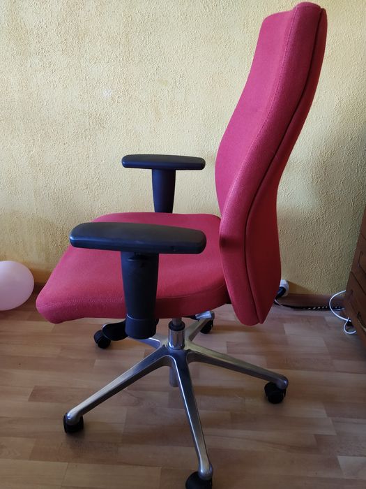 Krzesło biurowe obrotowe Nowy Styl
