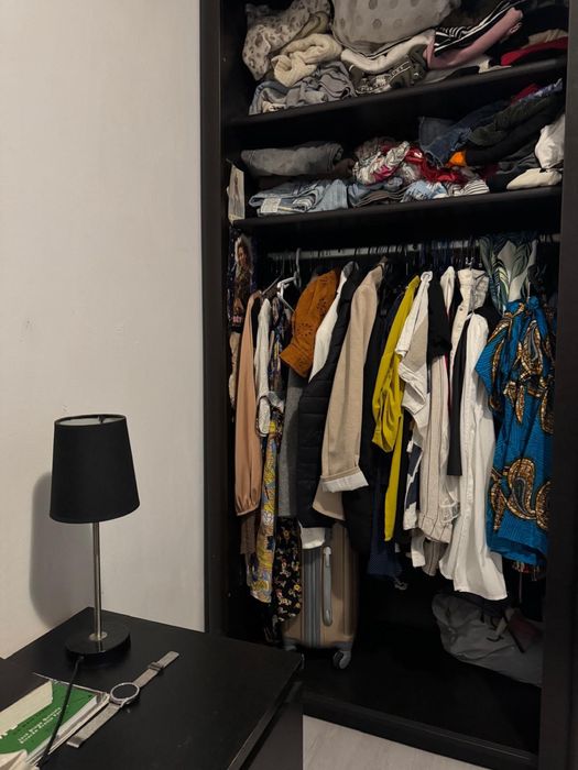 Roupeiro para Quarto Casal com espelho.