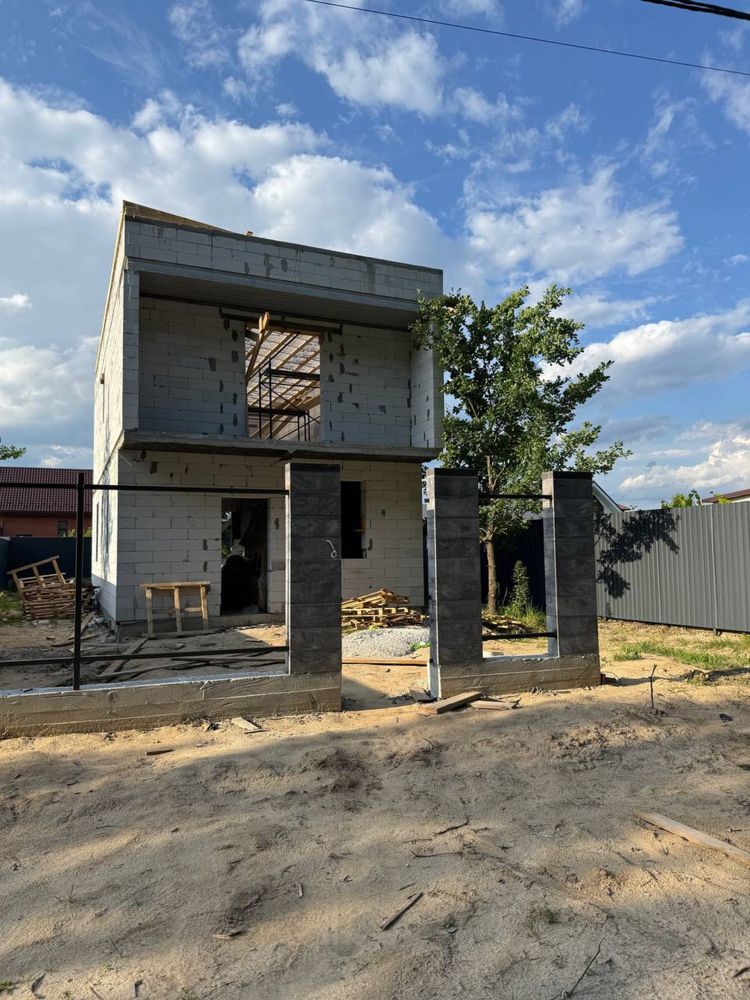 Продаж сучасного двоповерхового будинку в с.Тарасівка