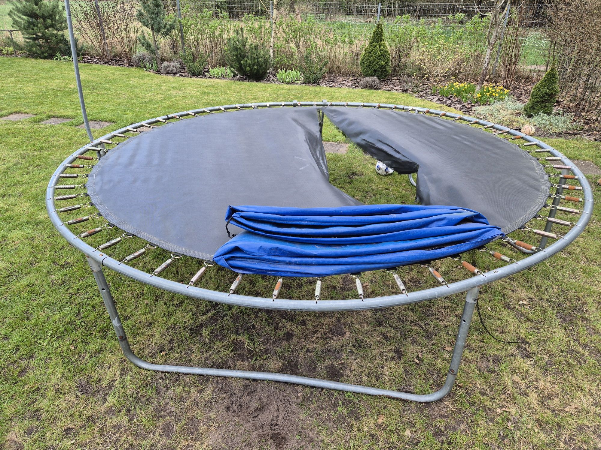 Trampolina, Stelaż od trampoliny