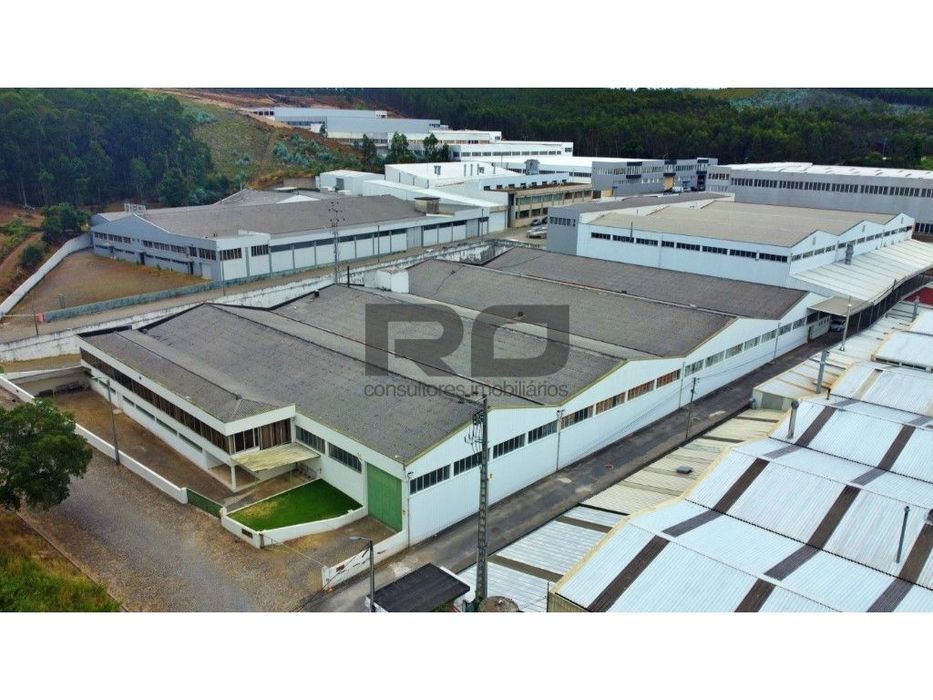 Armazém c/ 4877 m2 na Trofa