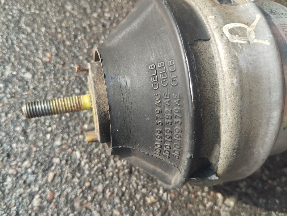 Подушка двигателя audi a4 B6 b7