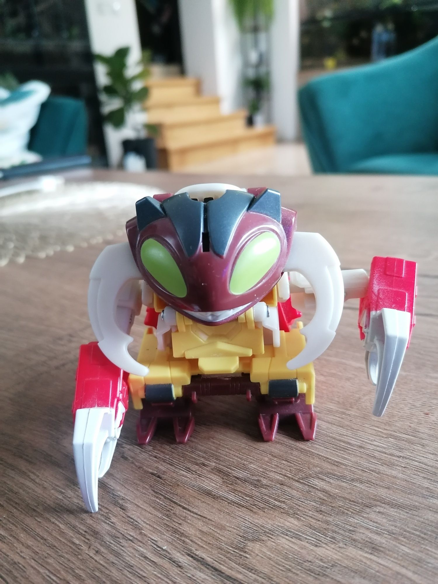 Hasbro Transformers Cyberverse - 1 Step Autobot Repugnus E7073