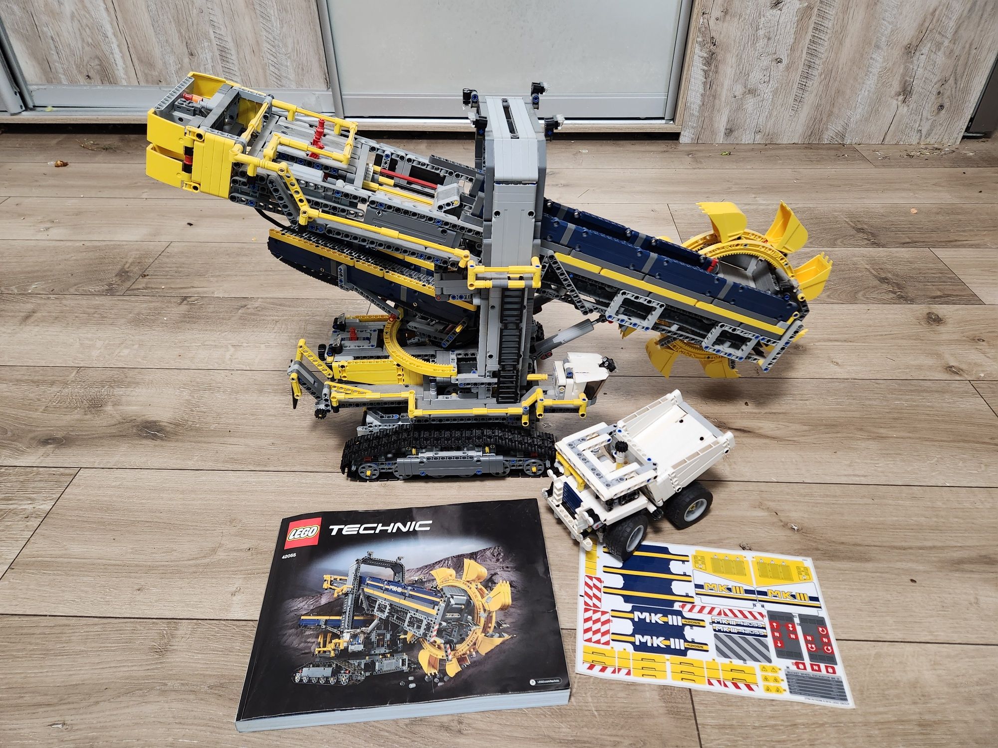 Lego 42055 Technic оригинал отличное состояние, инструкция, наклейки