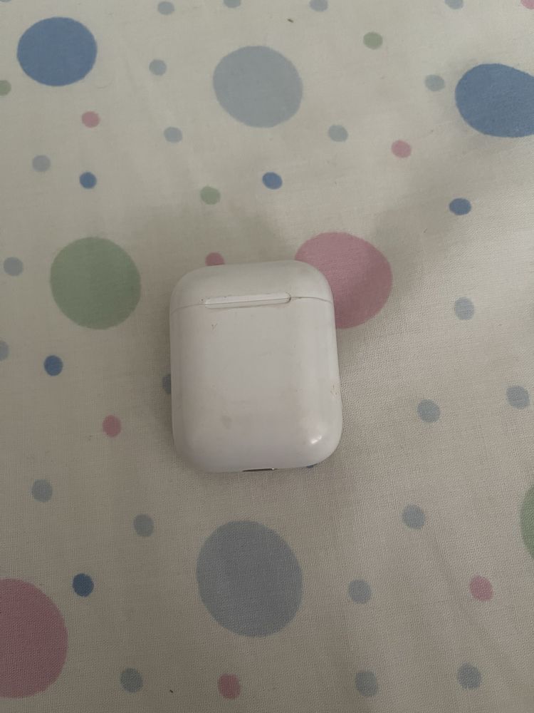 Fones bluetooth brancos