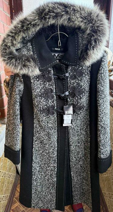 Продам жіноче зимове пальто розмір 48