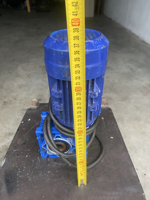 Motoreduktor 0.55kw