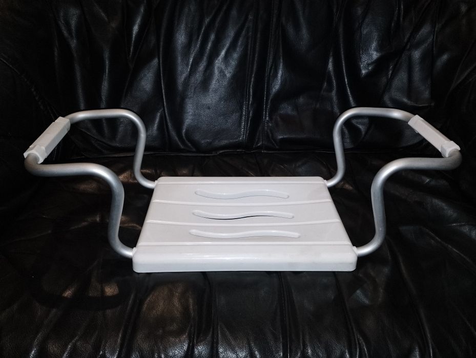 Banco/assento de banheira ajustável