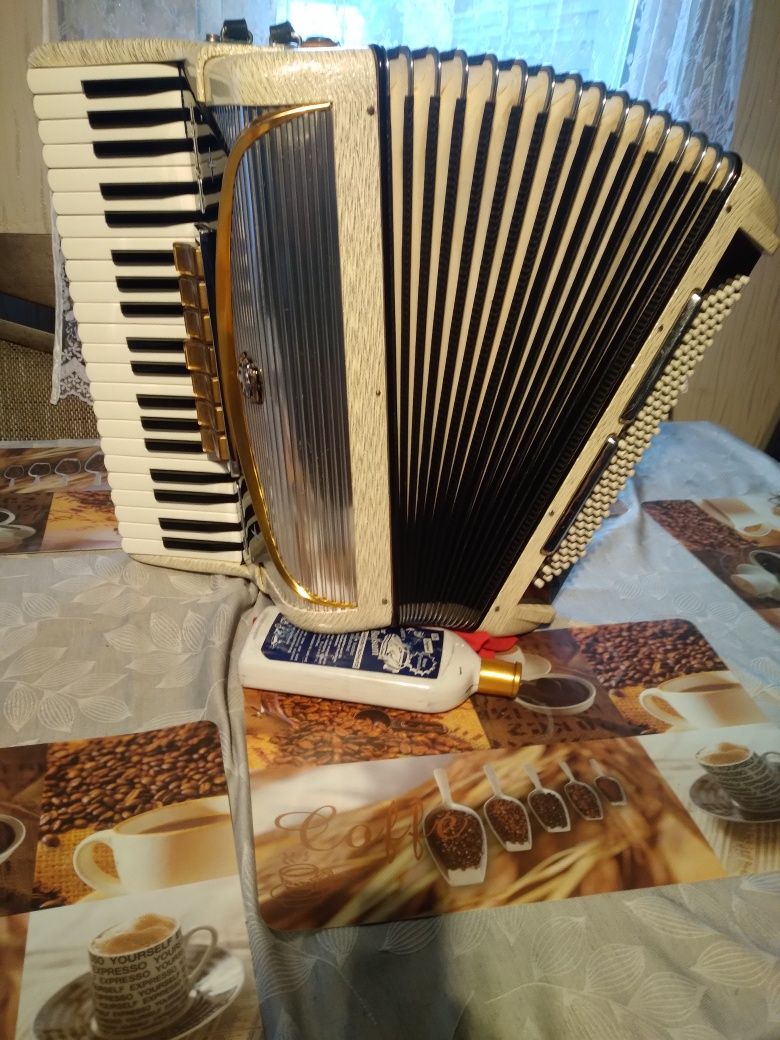 Akordeon SETTIMIO SOPRANI 120basów