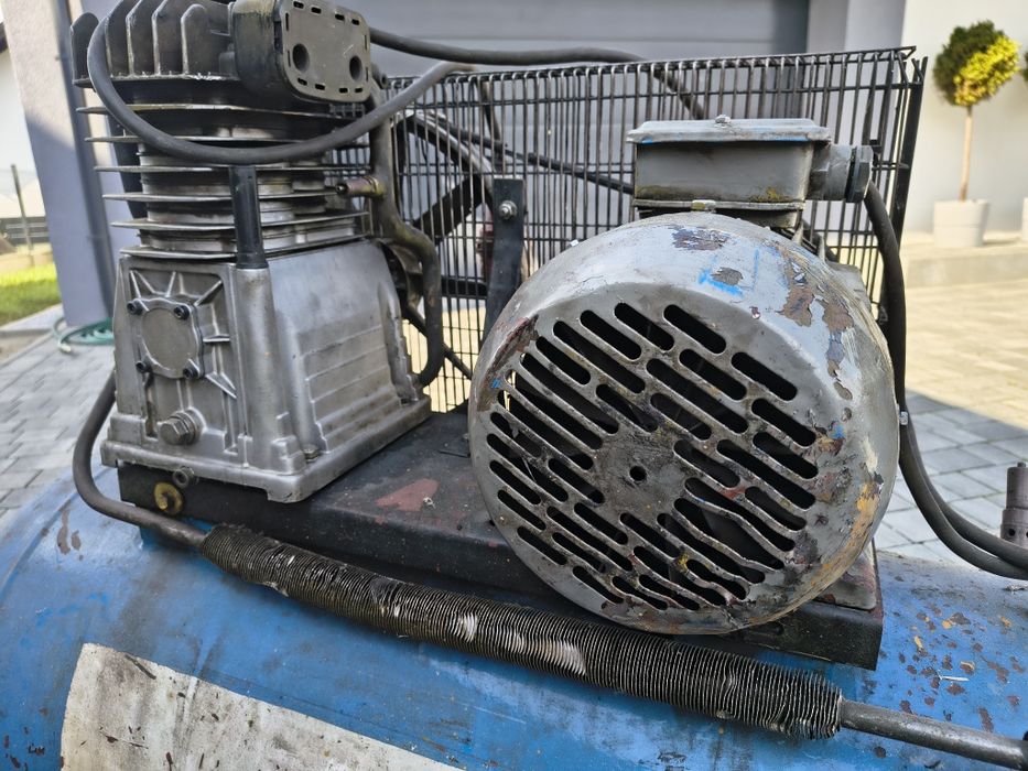 Kompresor olejowy 200l