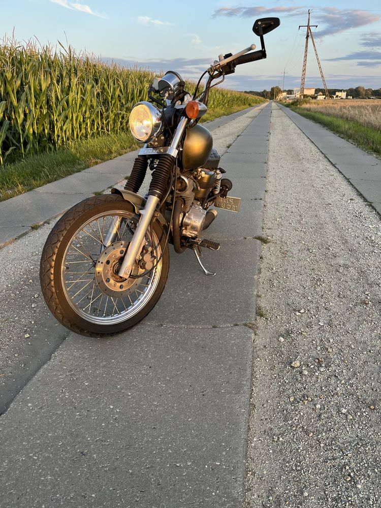 Honda Rebel 125 bobber