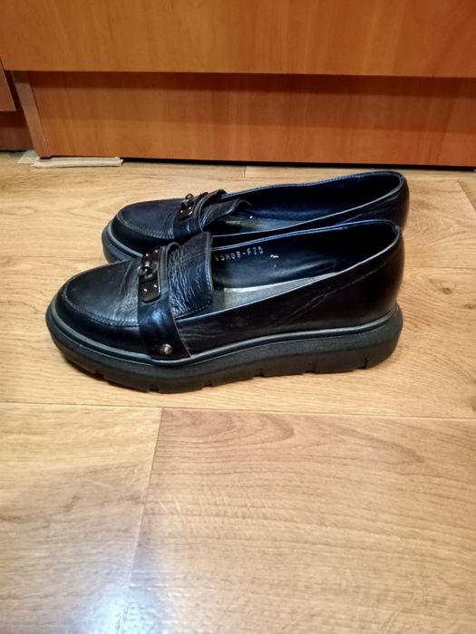 Шкіряні туфлі лофери 37-38 розмір