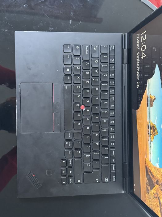 Lenovo ThinkPad X1 Yoga ( touch + magic pen )