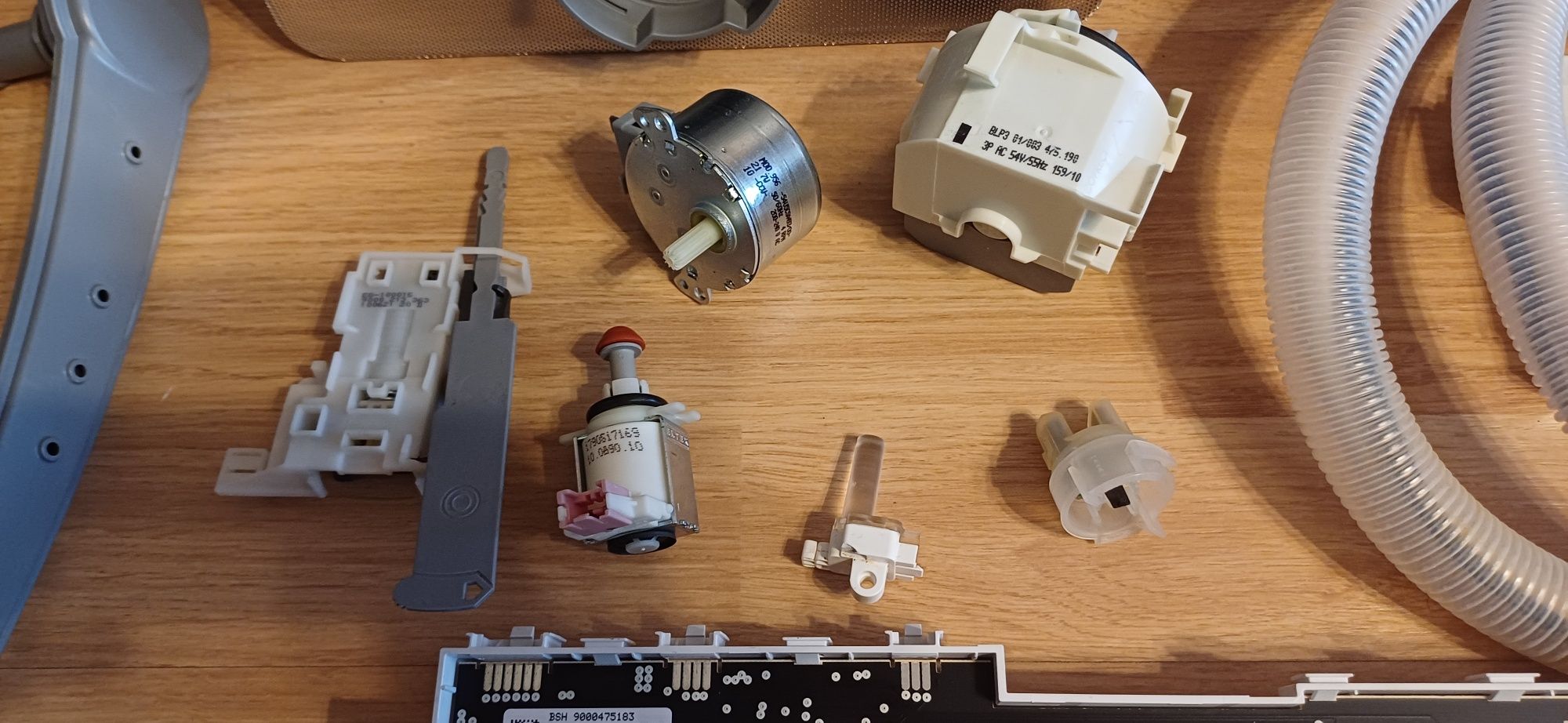 Części zmywarki Bosch Siemens SN64M001EU/2 i innych. Sprawne