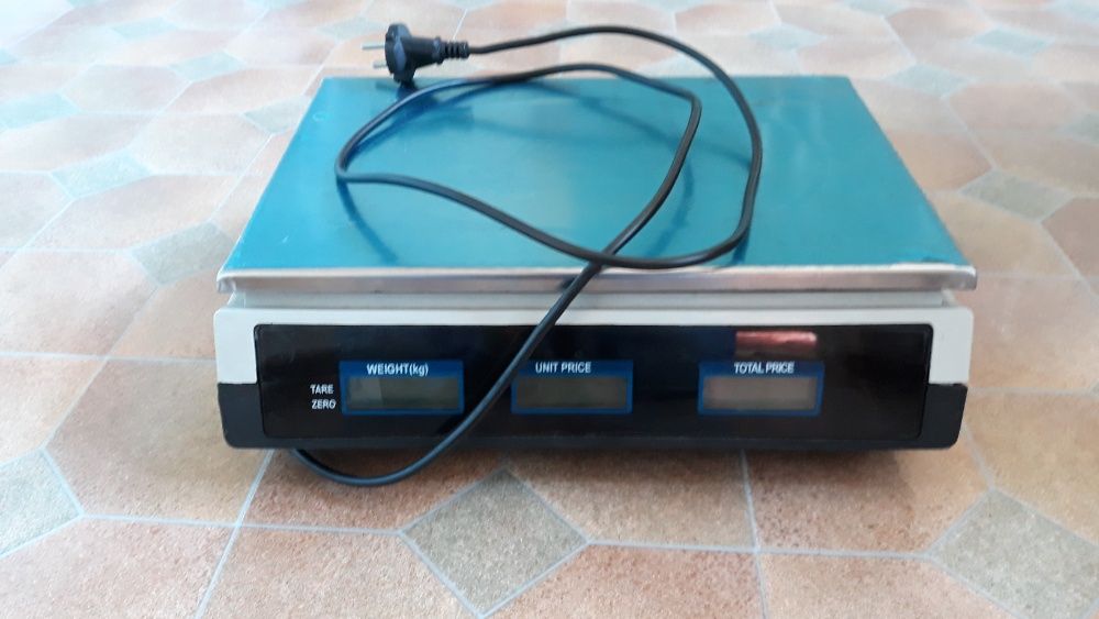 Waga elektroniczna .