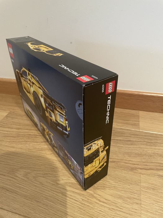 Lego Technic Corvette 42205