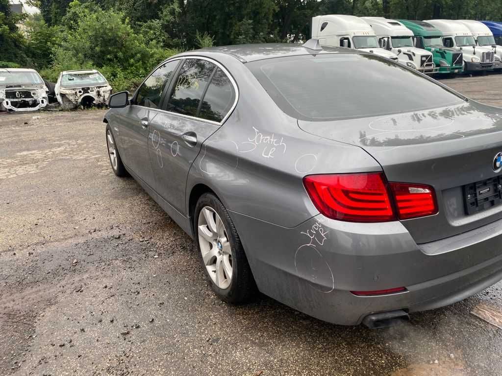 Глушитель банка Выхлопная труба 4,4 BMW 550XI F10 БМВ Ф10 Запчасти