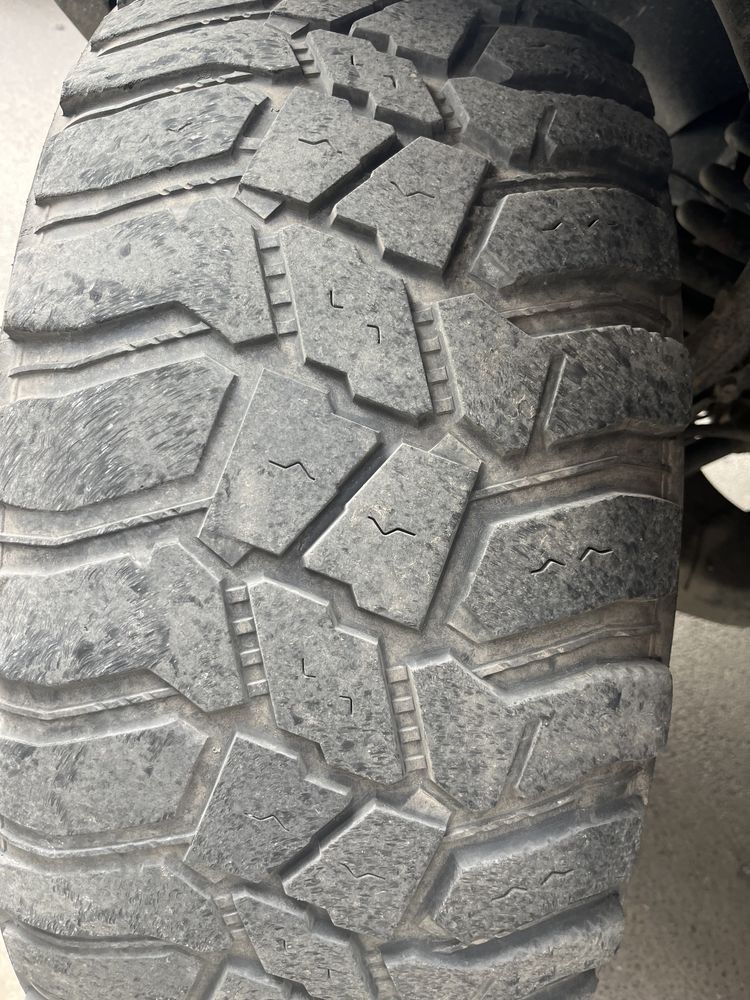 Cooper discoverer stt pro 35/12,5 r20