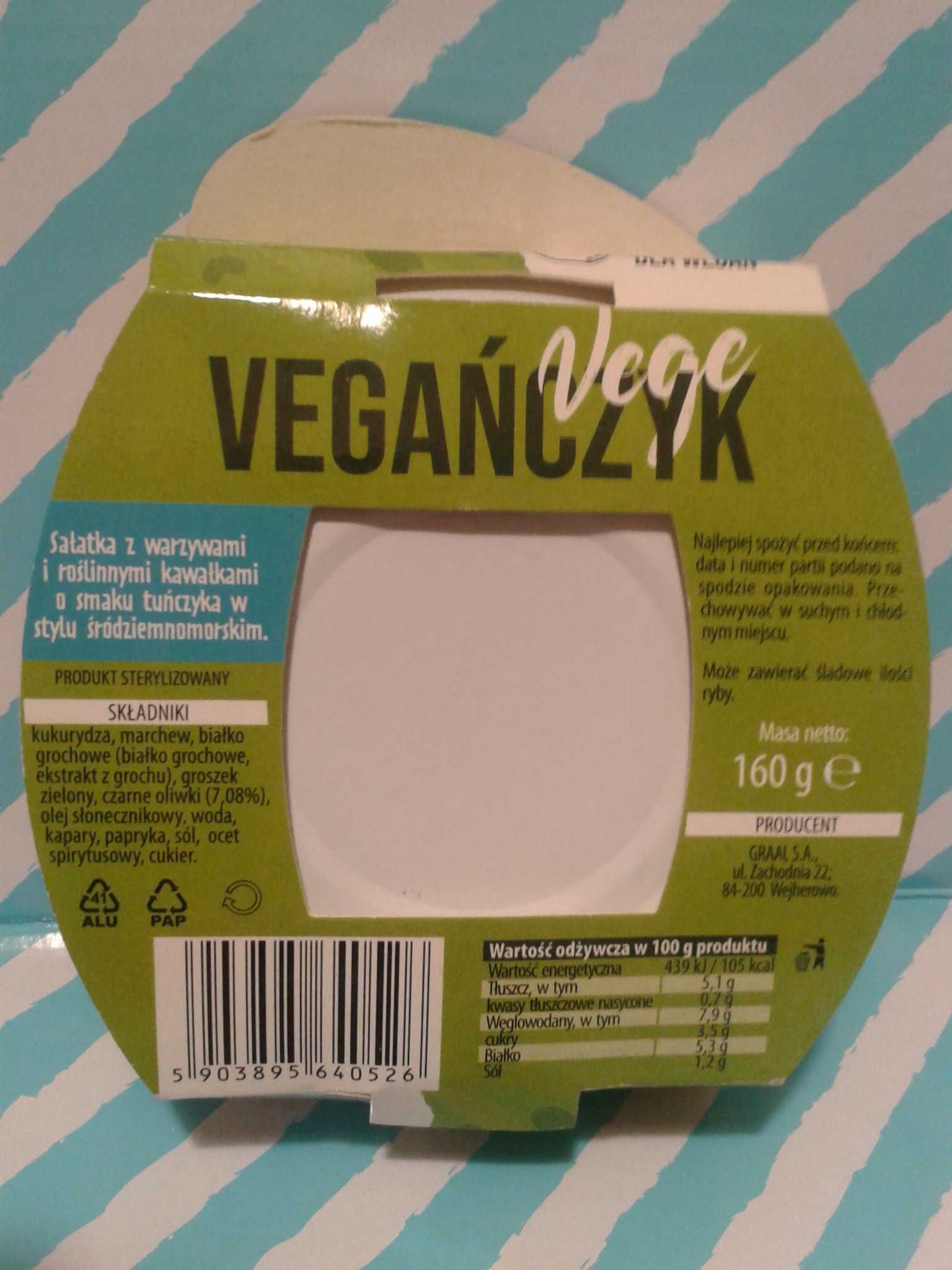 VEGAŃCZYK Sałatka warzywna z wege tuńczykiem w stylu śródziemnomorskim