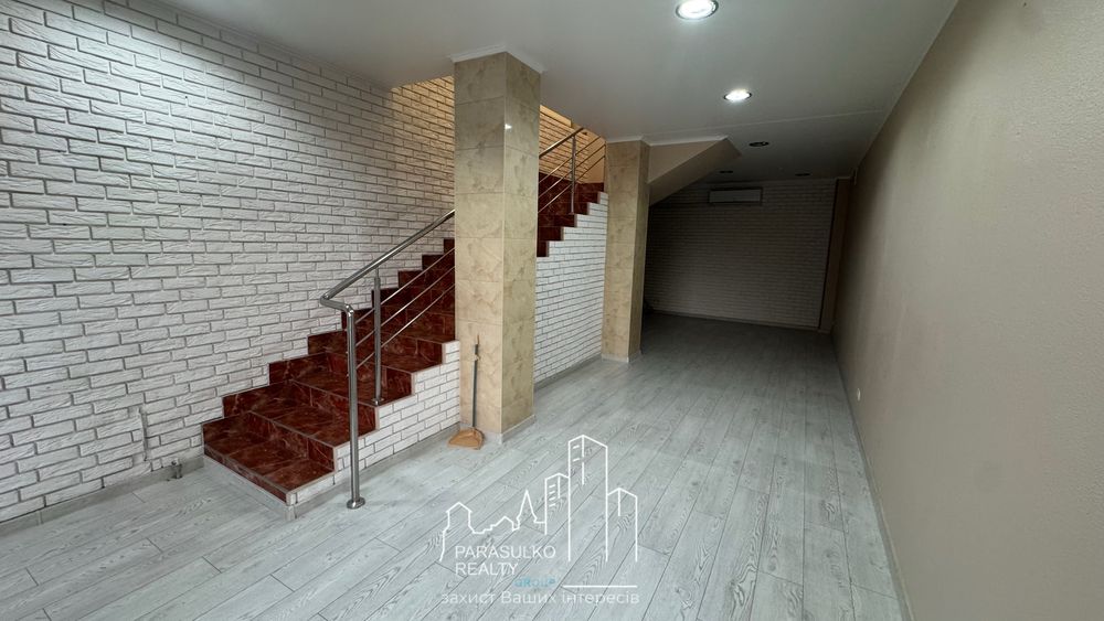 Здам ліквідне комерційне приміщення в центрі міста