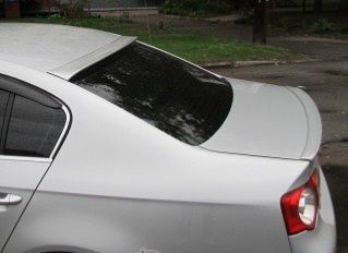 Спойлер козырёк реснички Volkswagen Passat B6. Фольцваген Пассат Б6