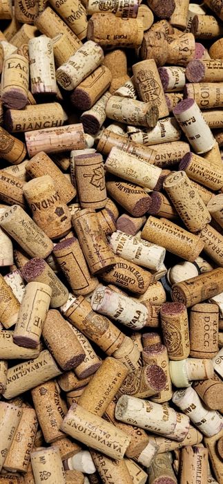 100 szt.Korki po winach