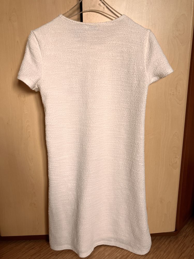 Sukienka Stradivarius r. M
