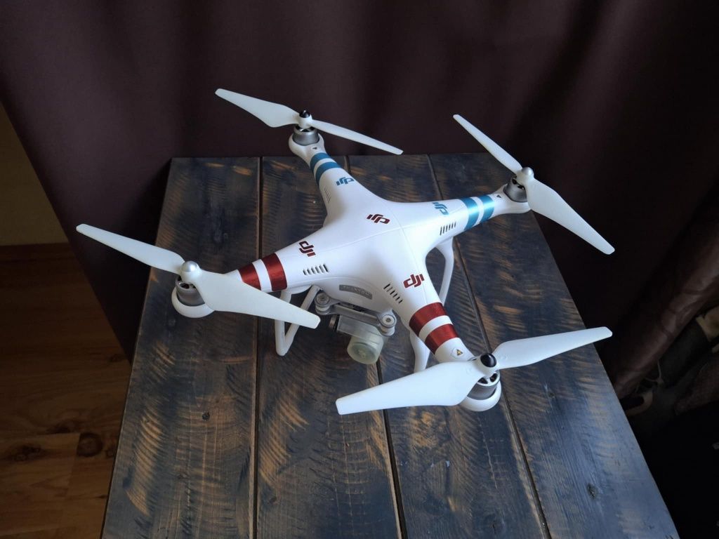 Sprzedam Drona Phantom 3 + akcesoria i specjalny plecak,polecam