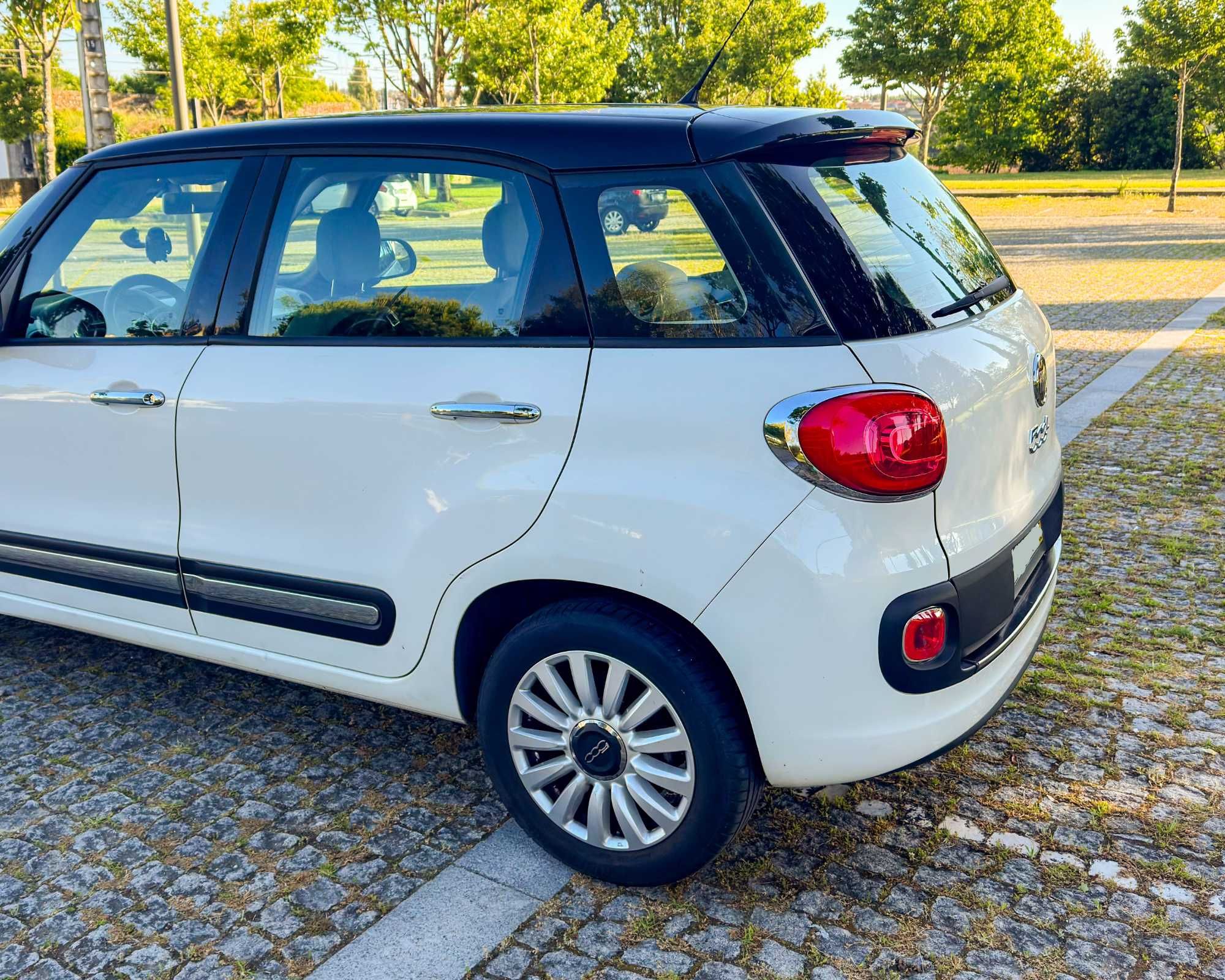 Fiat 500 L 2014 em ótimo estado