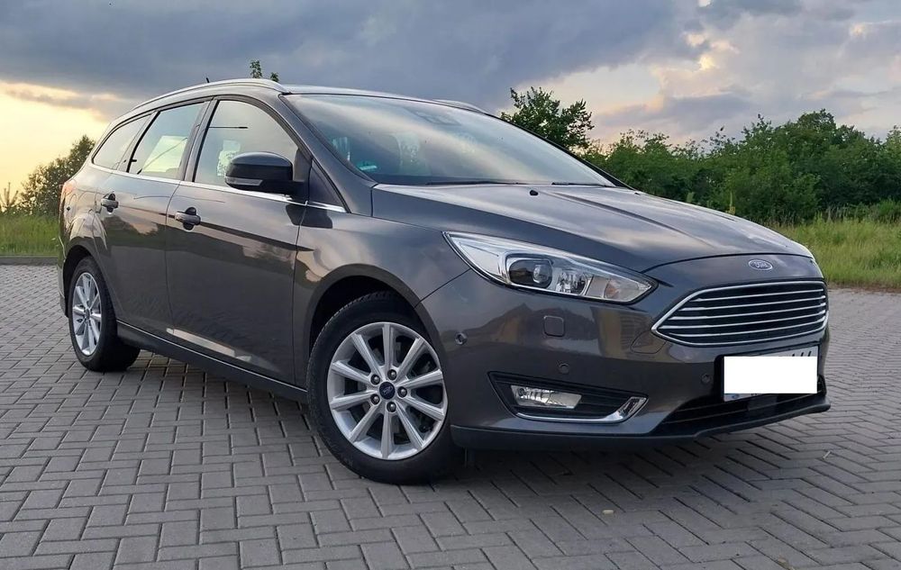 Ford Focus Benzyna 182KM * Bezwypadkowy * Regularnie serwisowany
