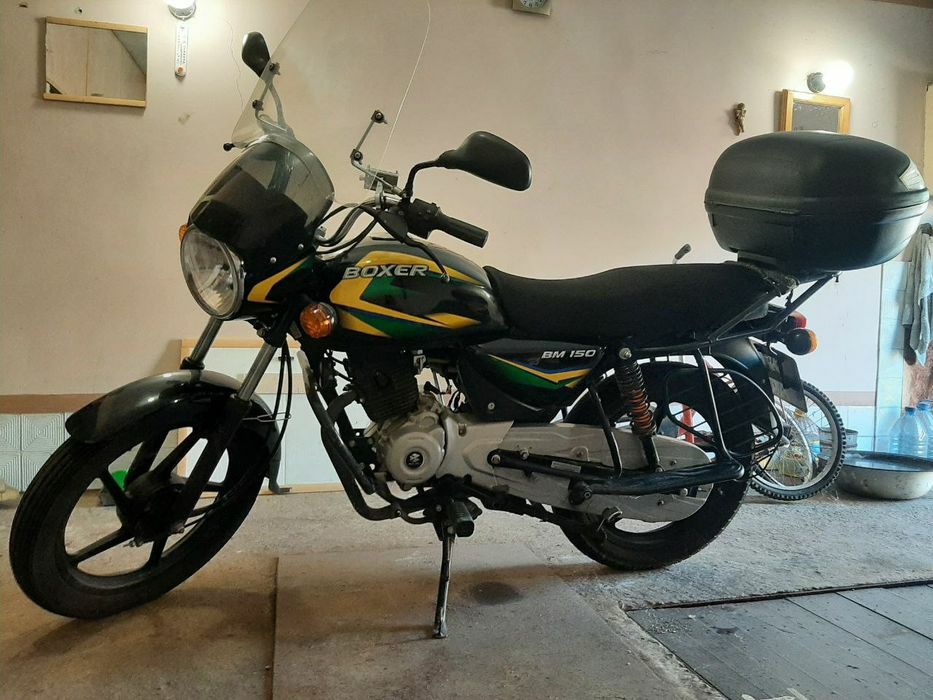 Мотоцикл Bajaj boxer 150 cc